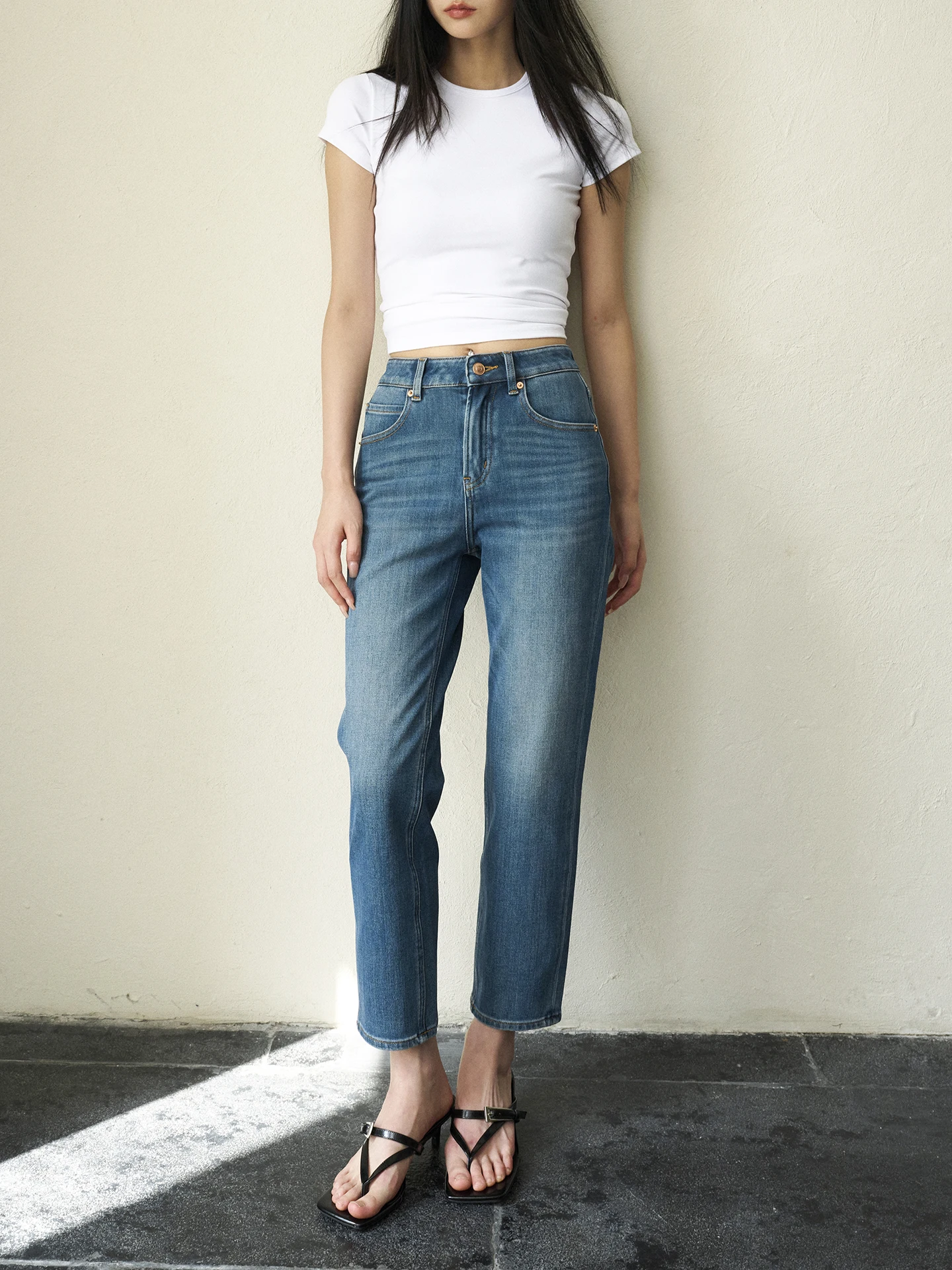 

Классические эластичные джинсовые брюки с высокой талией, прямые джинсы в стиле ретро, удобные утягивающие джинсы на весну и осень