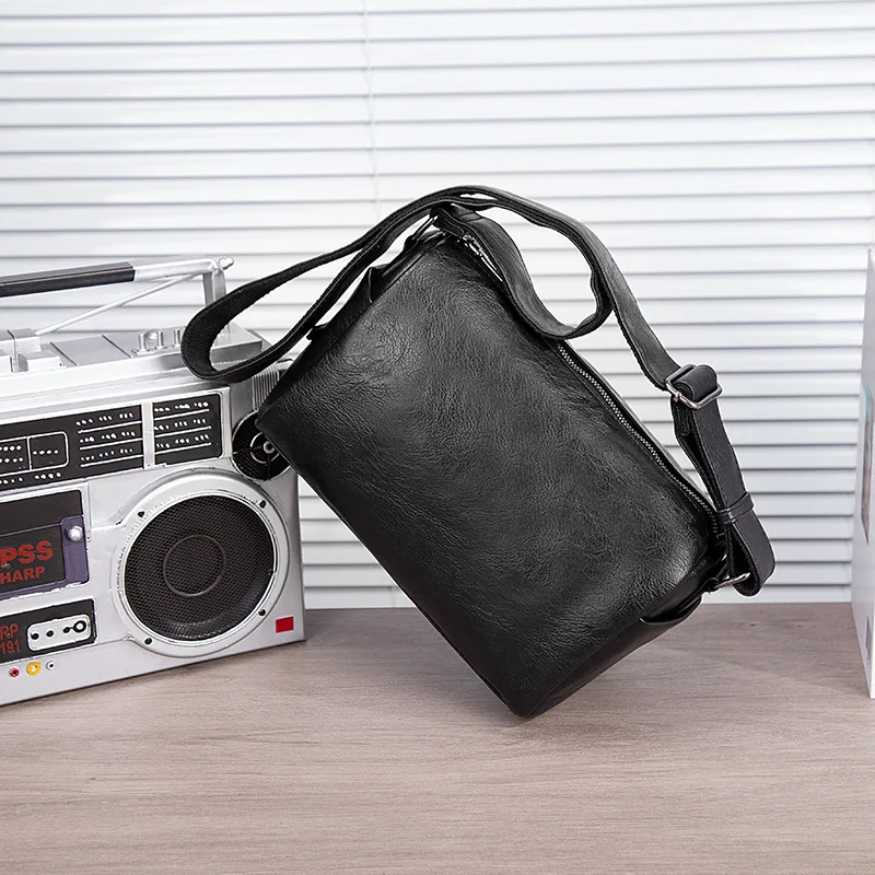 

Men's single-shoulder bag, pu soft leather crossbody bag, fashionable large-capacity, lightweight women's travel backpack