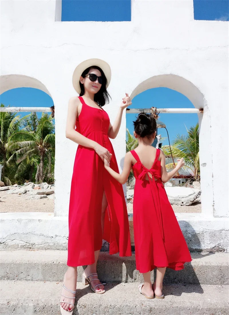 

Family Matching Outfits Suspender Backless Mother Daughter Beach Elegant Party Vestidos Family Look 2025 New Women Girls Dress