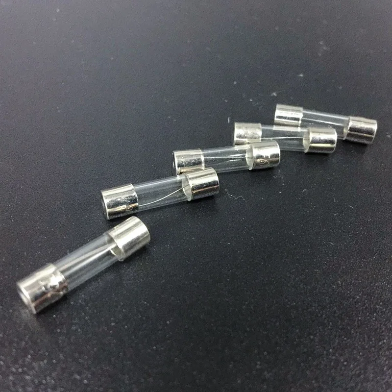 100 PCS Fast Blown Glass Fuse Combination Kit 5x20 mm 250 V 0.1 0.2 0.25 0.5 1 1.5 2 3 4 5 8 10 12 15 20 A In Clear Plastic Box