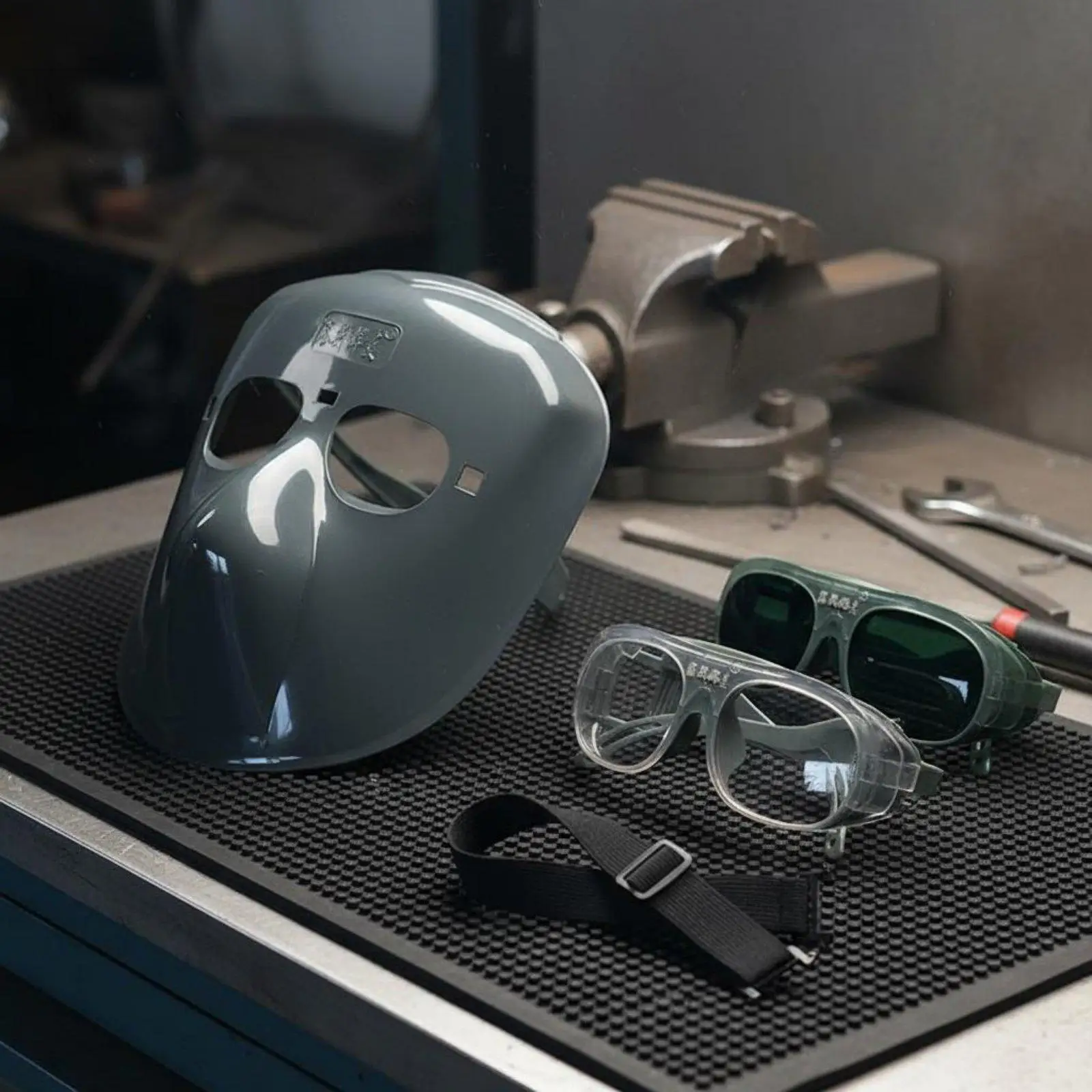 Face Shield for Welding Grinding Work with Clear Full Face Protection Visor Lightweight Polycarbonate Material for Industrial
