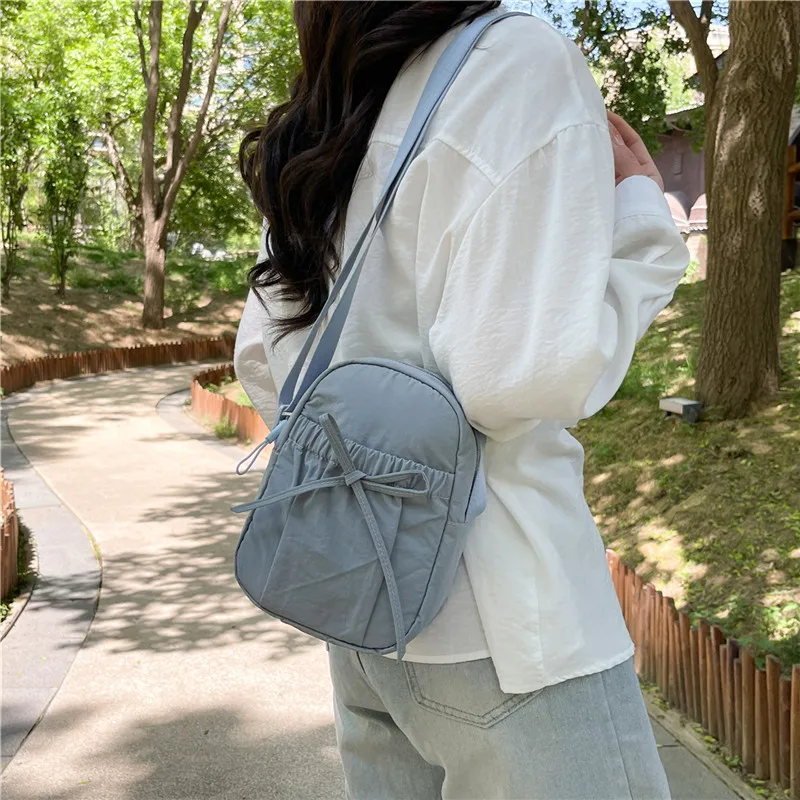 

Japanese Style Simple Niche Pleated Bow Shoulder Crossbody Bag 2025 New Lightweight Drawstring Waterproof Mobile Phone Bag for W