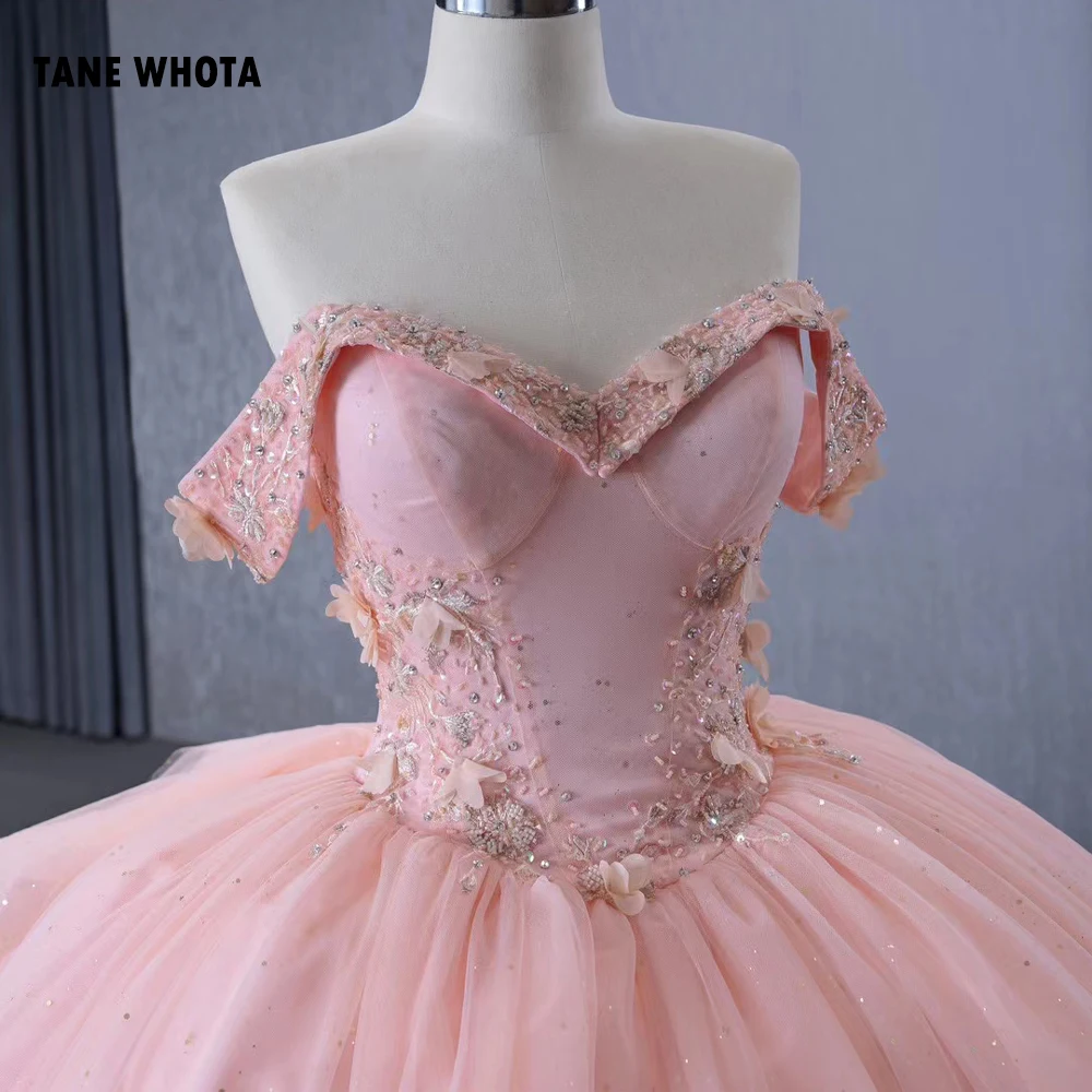 Orange Quinceañera Dresses 2026 Off Shoulder Sweetheart Lace Up Back Appliques Sequined Customized Long Dress