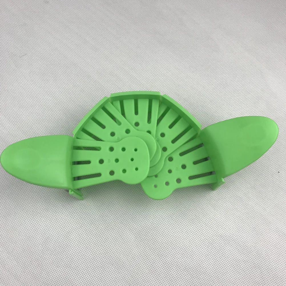 

1pc Silicone Soup Funnel Foldable Liquid Diversion Drainer For Pans Round Rim Deflector Kitchen Gadget Storage Tool Green