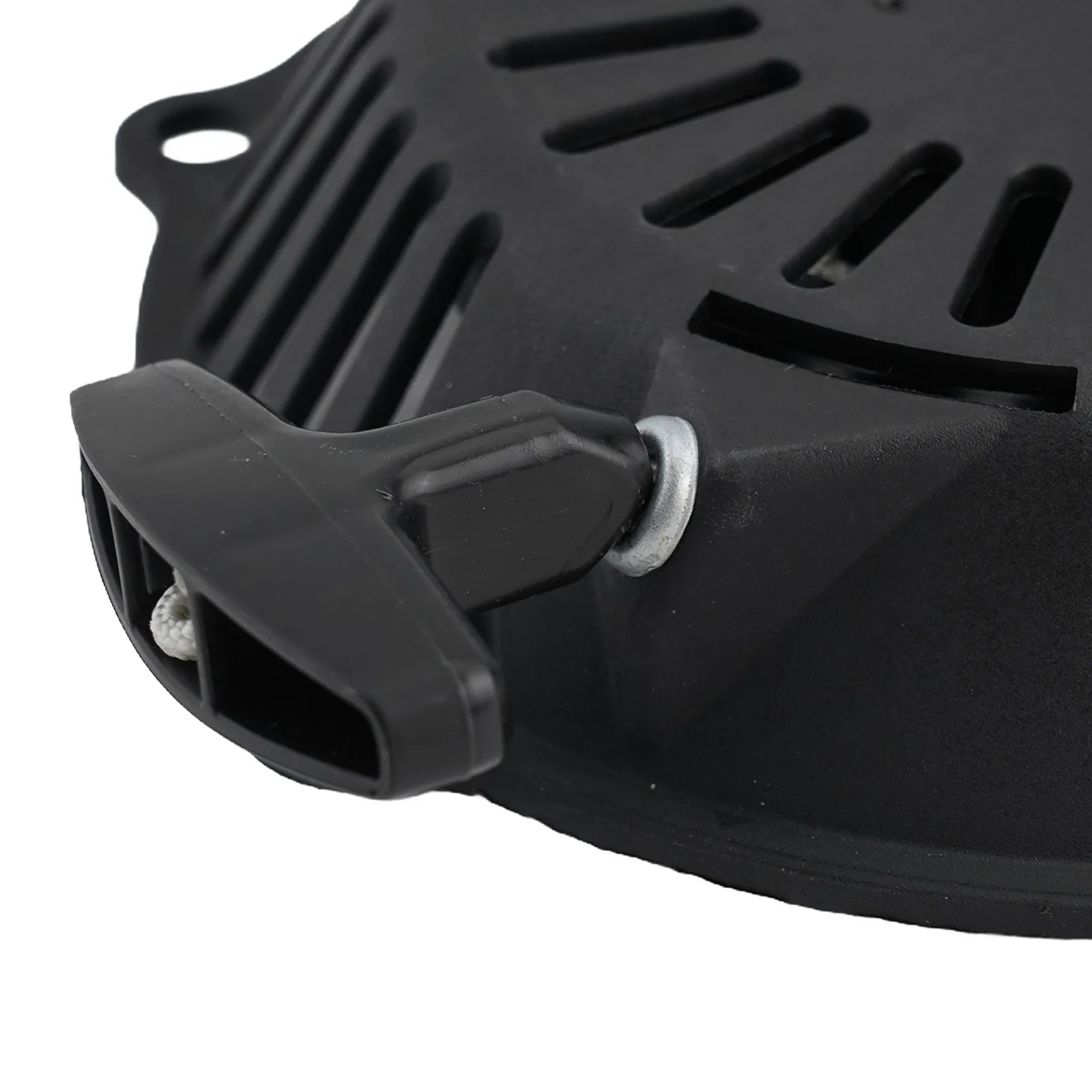 

Engine Recoil Pull Start Starter Assembly for Mountfield SP554 For SV200 RM65 Efficient Starting Power Long Lasting Durability