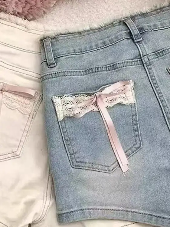 

Джинсовые шорты женские летние с высокой талией, А-силуэт, новые, эластичные, с кружевом, на завязках, прямые, больших размеров, стройнящие...