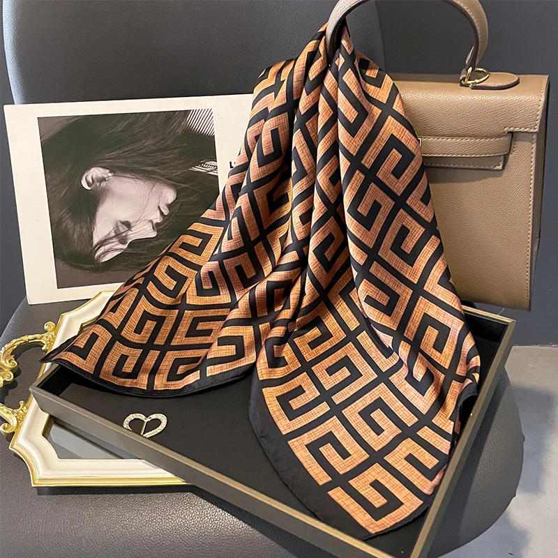 New Four Seasons Fashion Print Silk Square Scarf 70x70cm Fashionable Four Seasons Headband Luxury Sunscreen Shawl Bandannas 2025