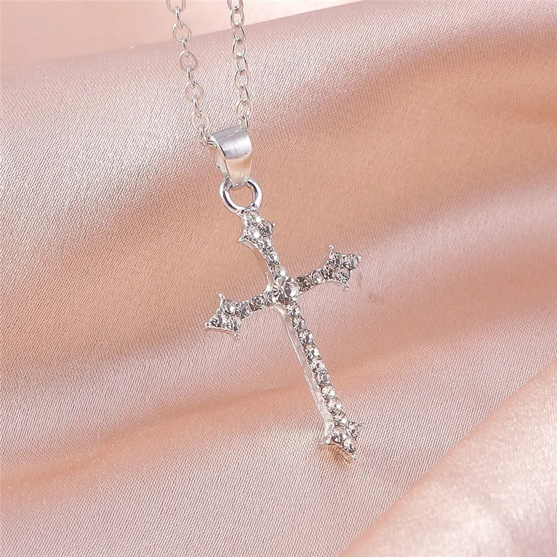 Schillernde Zirkon Kristall Kreuz Halskette für Frauen Männer Gothic Punk Hip Hop Jesus Kruzifix Anhänger Halskette Christian Party Schmuck – Detail 2