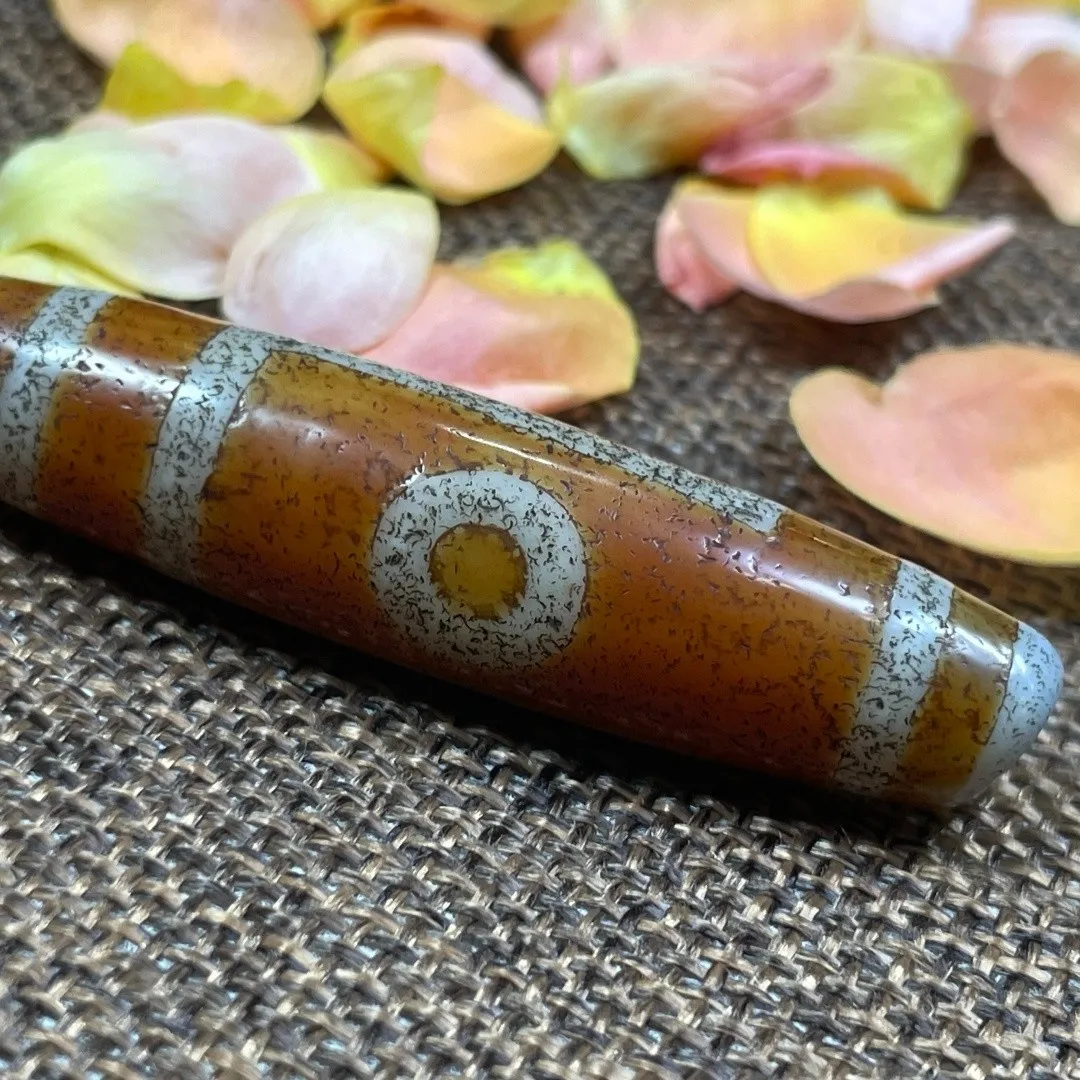 Tibetan Nepalese Himalayan Bead Ancient agate Old Dzi Talisman 1 eye Bead Amulet