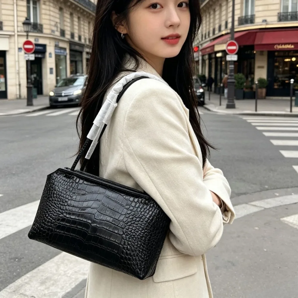

Shoulder Bag Leather Tote Bag Fashion Texture Unique Exquisite Simple Versatile Premium Niche Design Casual Daily Premium