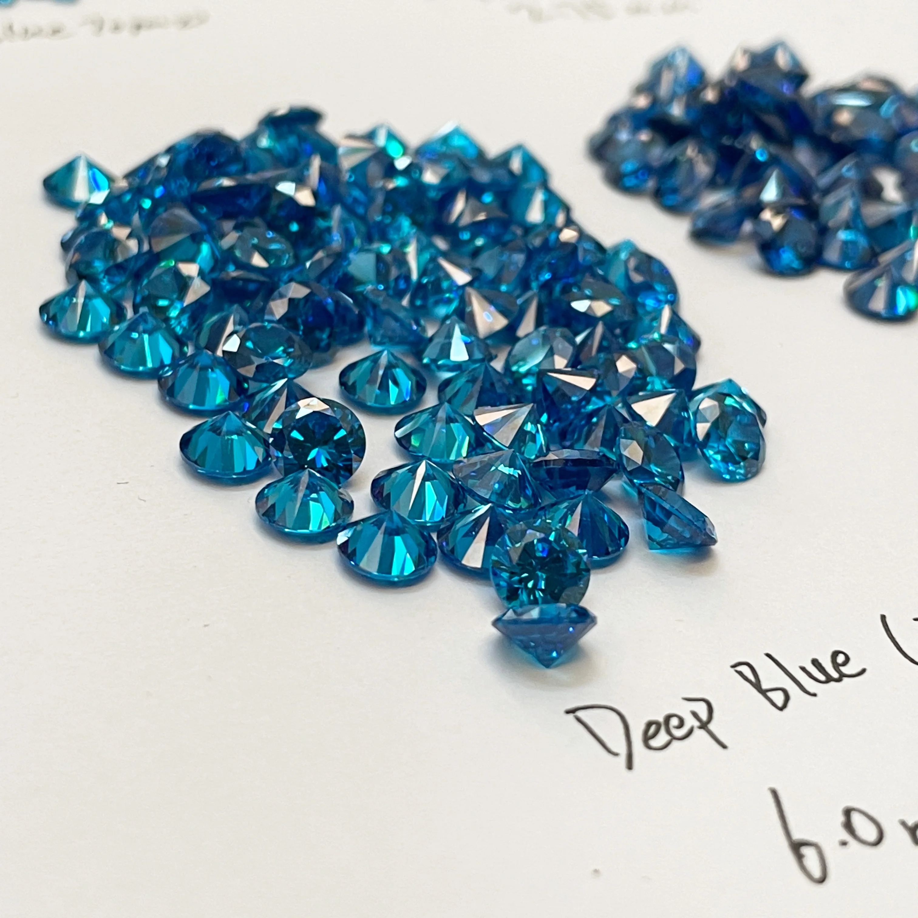 Size 3.0~10mm AAAAA Round CZ Stone European Machine Cut Middle Blue Zircon Synthetic Gems Cubic Zirconia For Jewelry