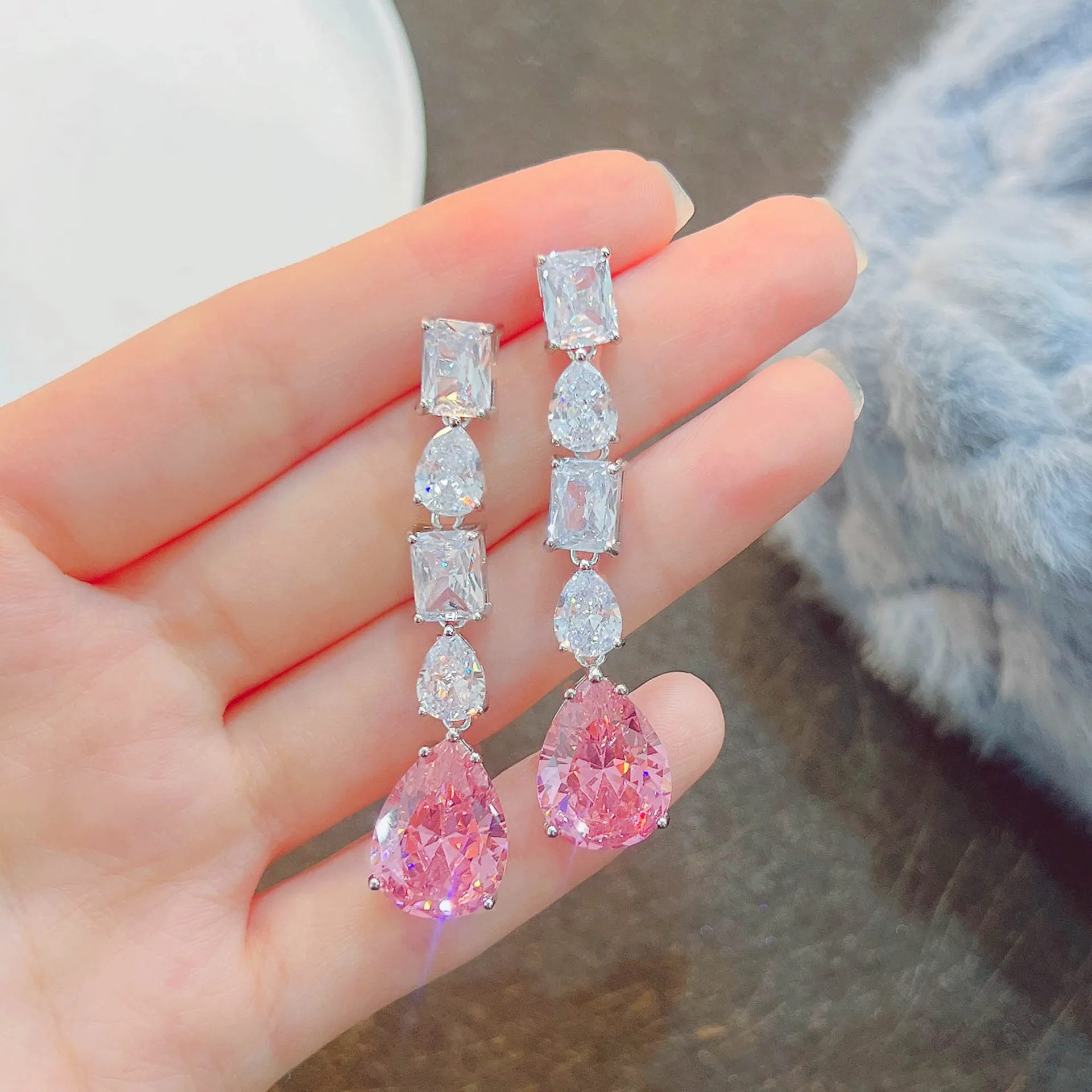 Luxury Sparkling Pink and White Zircon Earrings For Women Top Quality Wedding Engagement Party Accessories Fine Jewelry Trend