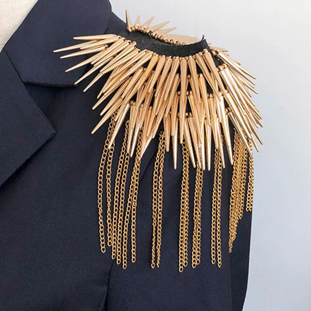 Shoulder Brooch for Women men Punk Rivet Chain Tassel Epaulette Fringe Blazer Rivet Chain Uniform Epaulette Clothing Accessories