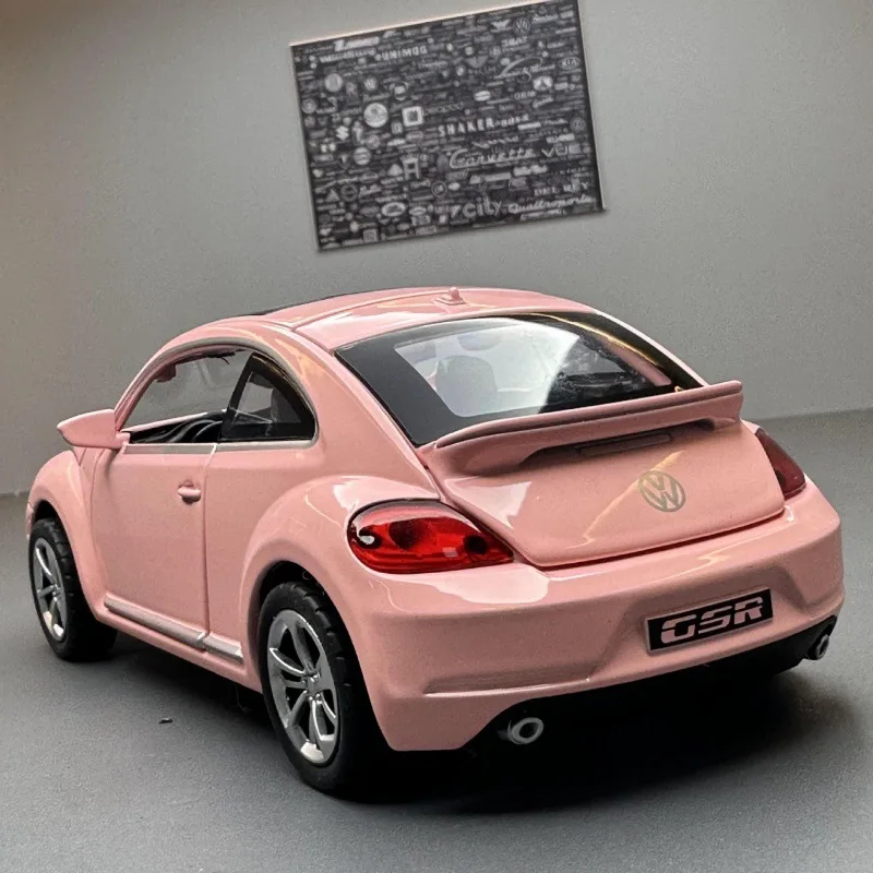 1:32 VOLKSWAGEN Beetle GSR Car Model Collection Alloy Diecast Car Toys For Children Boy Toy Gifts Diecasts & Toy Vehicles A134