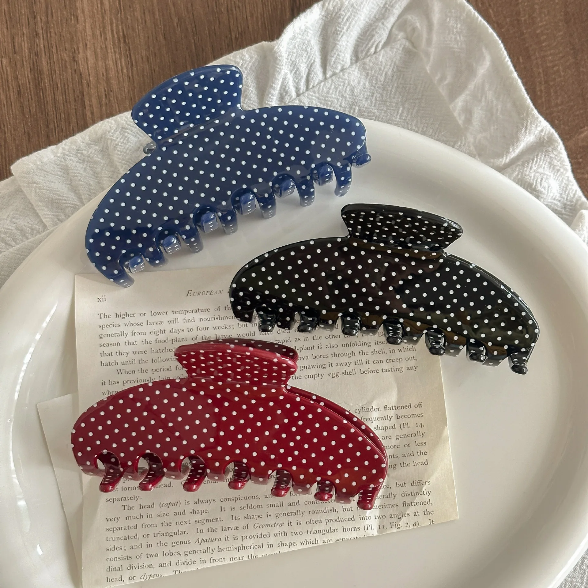10CM Polka Dot Large Wave Point Hair Claw Eco-friendly Acetate Claw Clips Retro Trendy Hair Clips for Women INS Hair Accessories