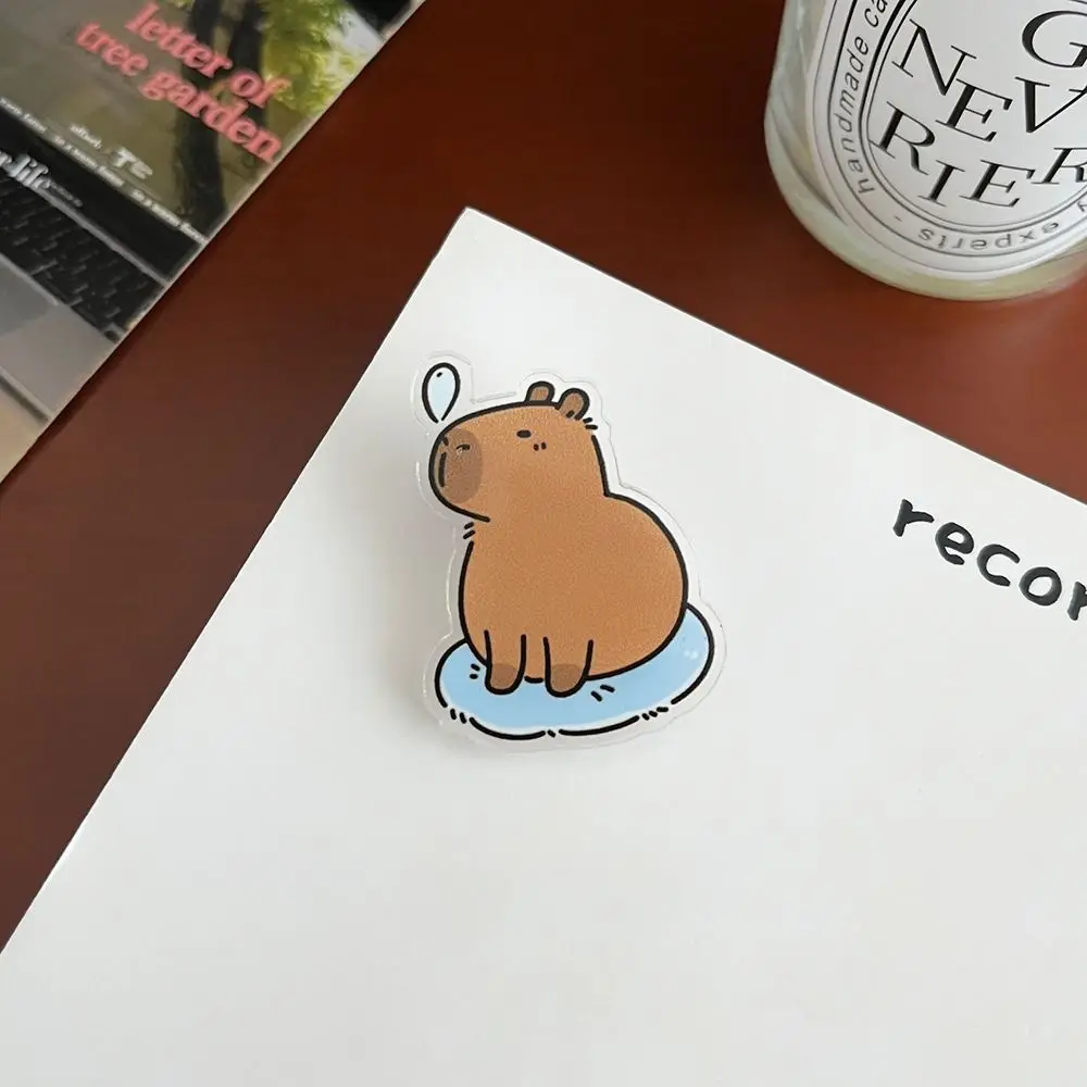 Acrylic Capybara Pin Capybara Brooch Animal Capibara Badge Cute Lapel Creative Funny Fashion Breastpin