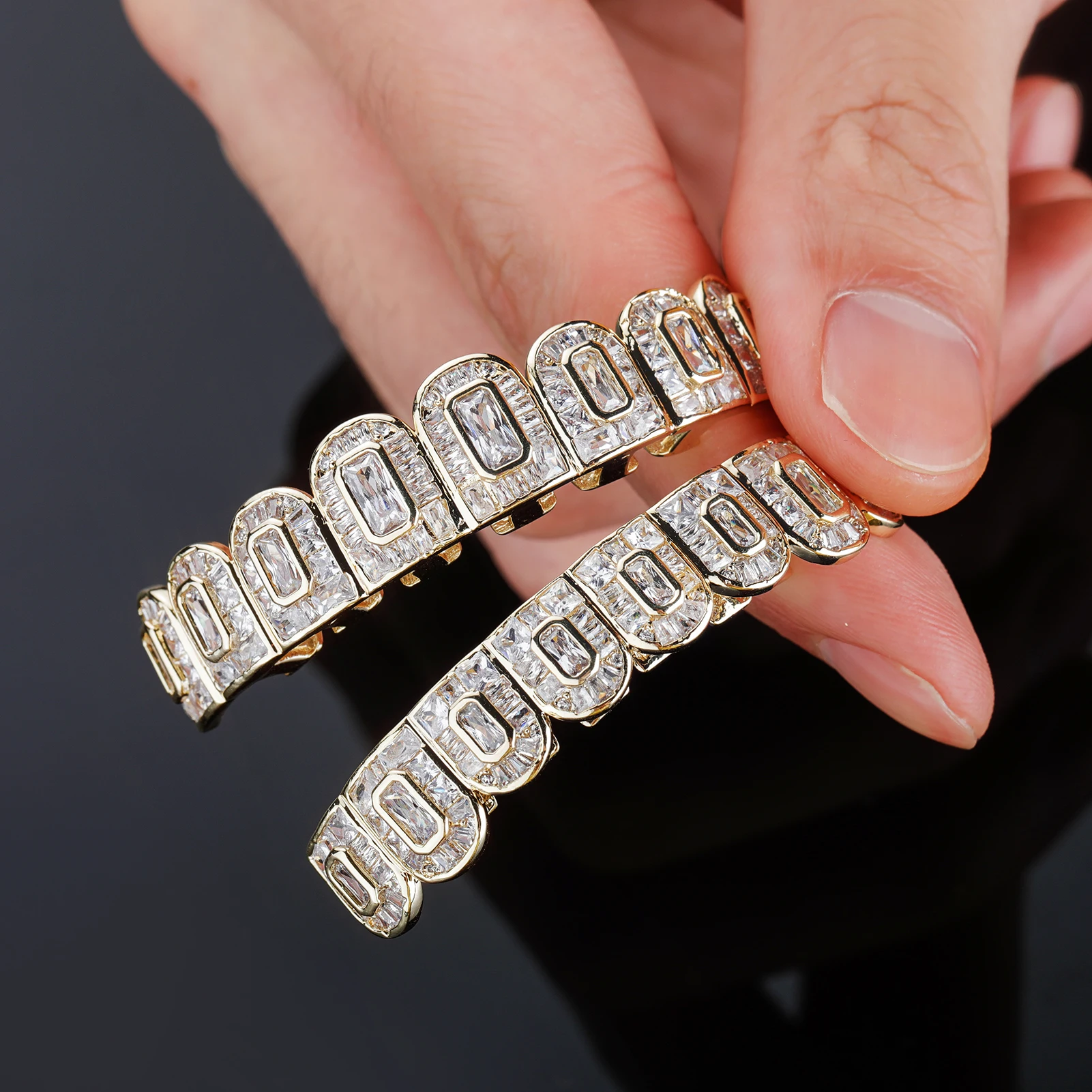 JINAO Hip Hop Full Iced Out Baguette CZ stone Grillz 8 Teeth Men Women Top&Bottom Grill Punk Rapper Halloween Christmas Cosplay