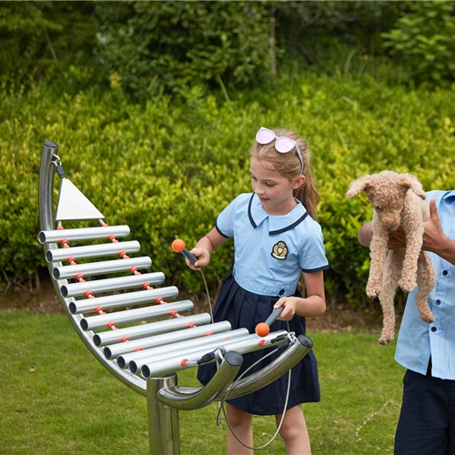 ملعب موسيقي خارجي Harpsichord للأطفال ألعاب قرع معدنية إكسيليفون تدق على Thwacker