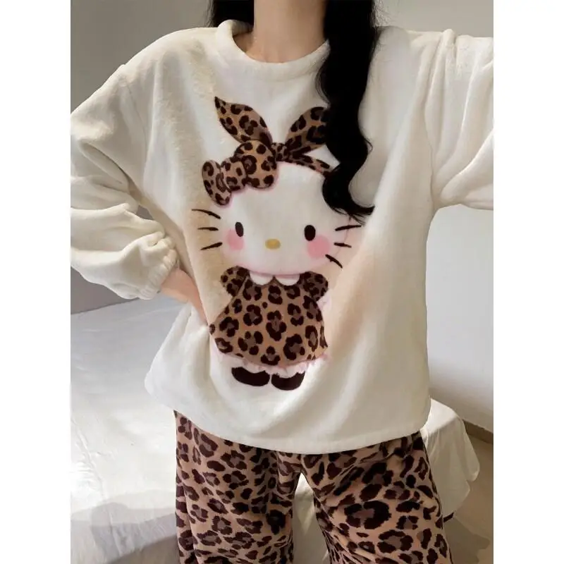 

Комплект пижам Sanrio с леопардовым принтом, фланелевый, из кораллового флиса, женский, осенне-зимний, домашняя одежда, милый мультяшный, утолщенный, теплый, для сна