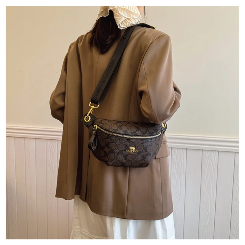 Women's Shoulder Bag 2026 New Vintage Print Wide Shoulder Strap