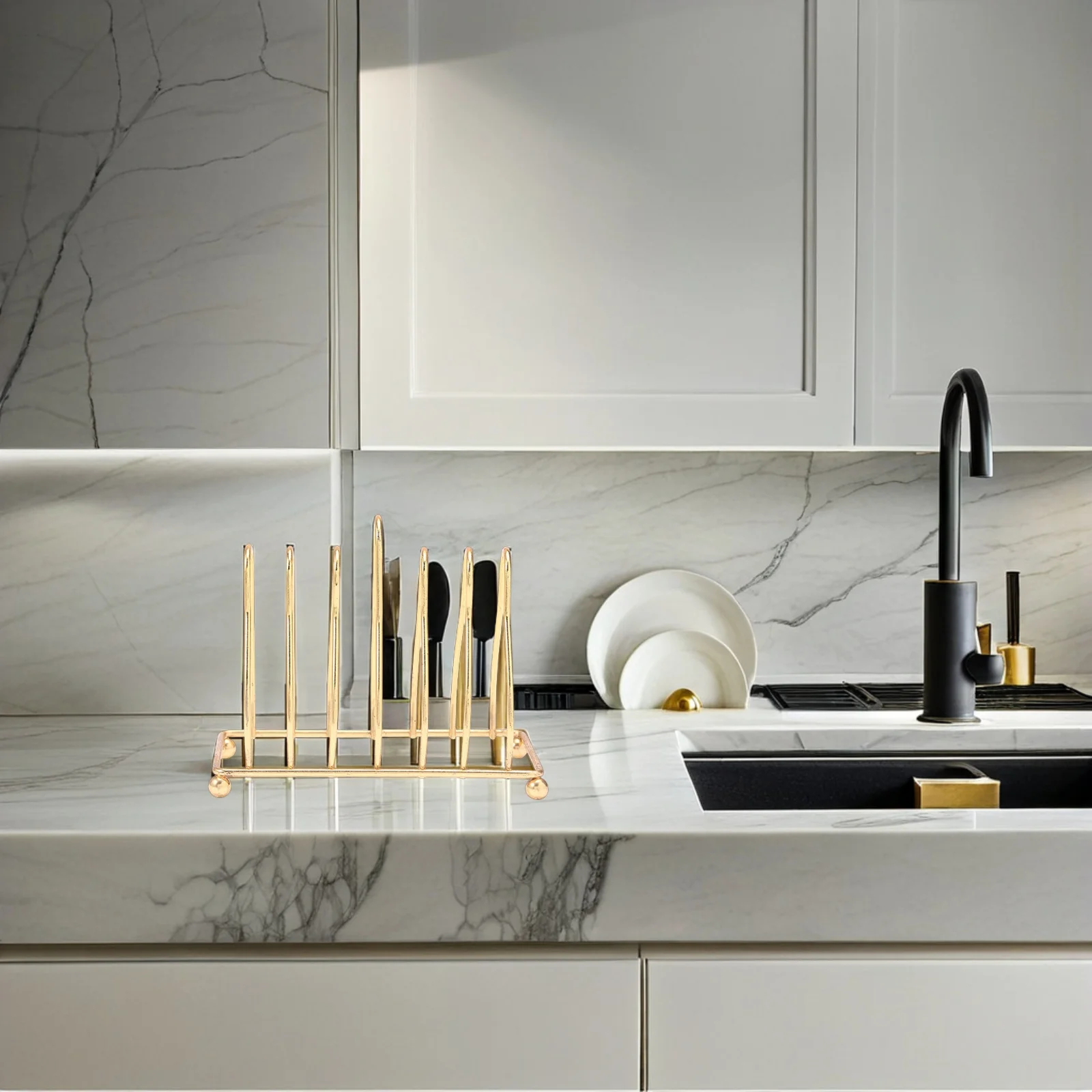

Gold Metal Dish Rack Plate Stand Household Decorative Wear Resistant Countertop Storage Rack Iron Plate ganizer Drainage Design