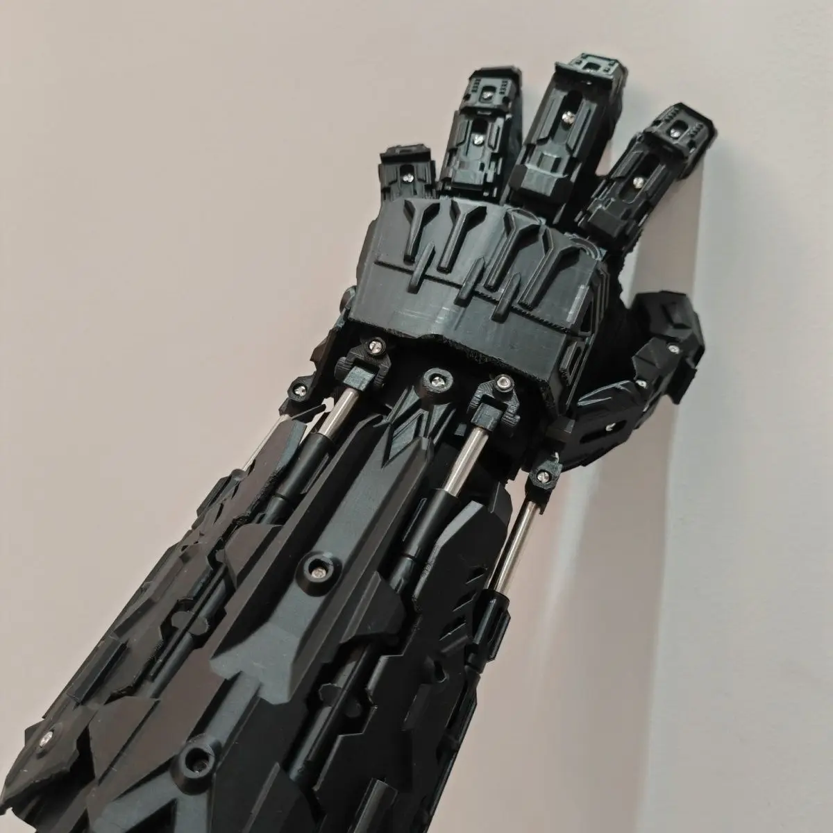 ذراع قفازات الهيكل الخارجي الأصلي القابل للارتداء من Mecha Machinery