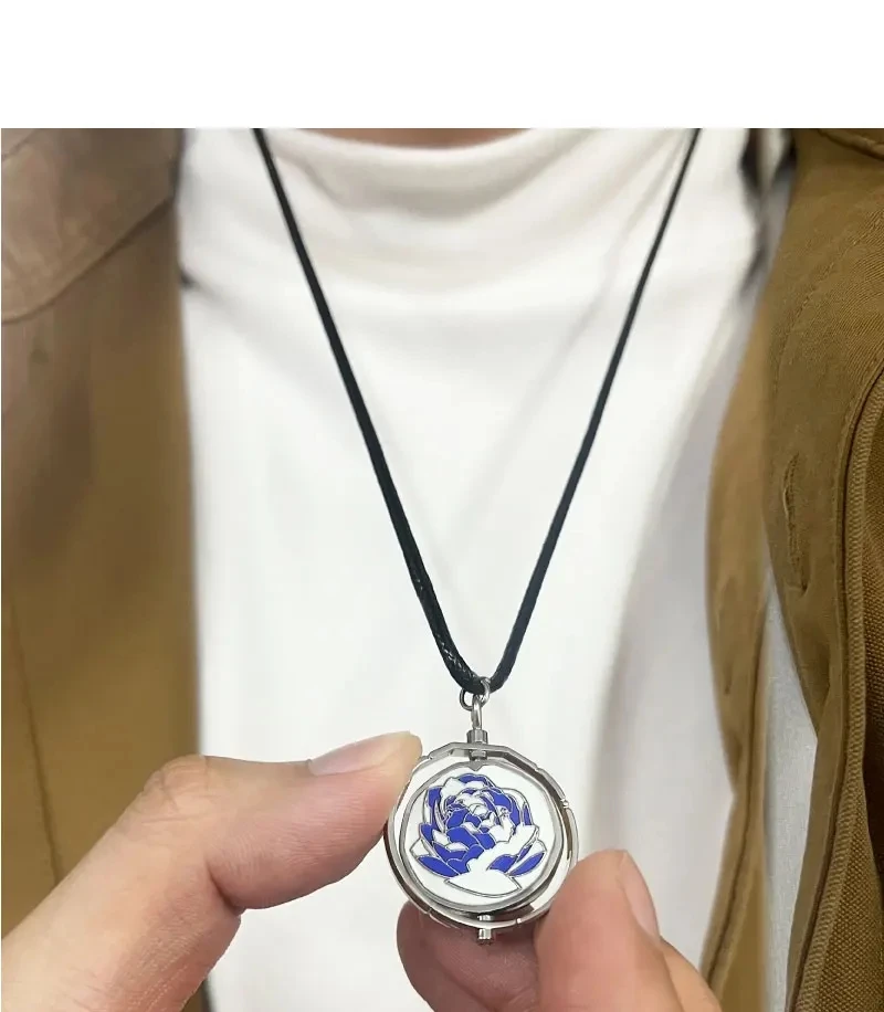 لعبة Jinx الأزرق الوردي للتدوير قلادة أنيمي لعبة غامضة الموسم 2 حقيبة الظهر المعلقات مجموعات المعادن الأزياء والمجوهرات المشجعين #1