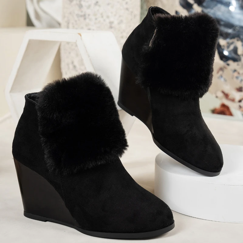 2024 Winter New Women's Warm Pointed Heeled Ankle Boots Pile Heels Women's Party Dresses Wedge Heels Side Zipper Heels