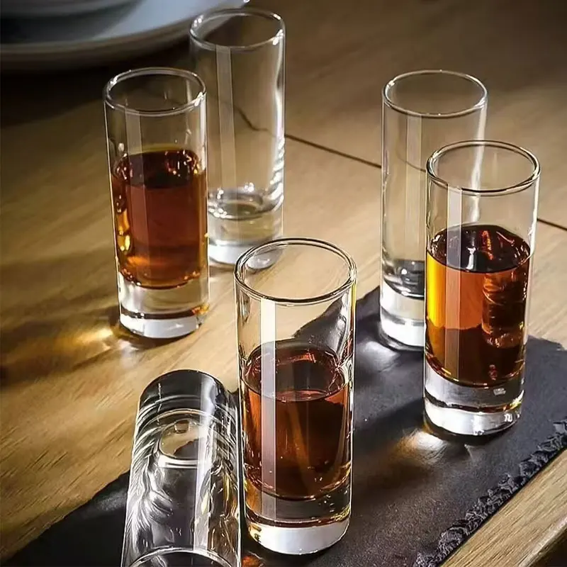 2 Vasos de Chupito Exquisitos de 60 ml, Vasos de Vino de Alta Gama, Vasos de Cóctel para el Hogar, Vasos para Licores Gruesos, Accesorios para Bar y Fiestas