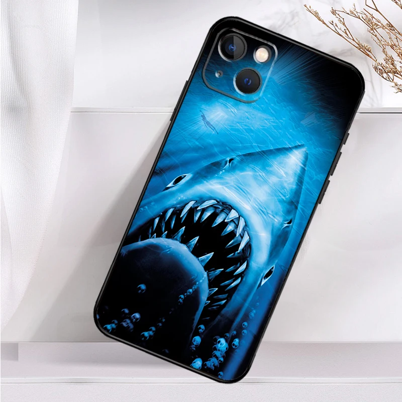 Jaws 1975 Movie Poster Phone Case For iPhone 16 15 14 13 12 11 Pro Max Mini X XR XS Max 7 8 Plus Back Cover