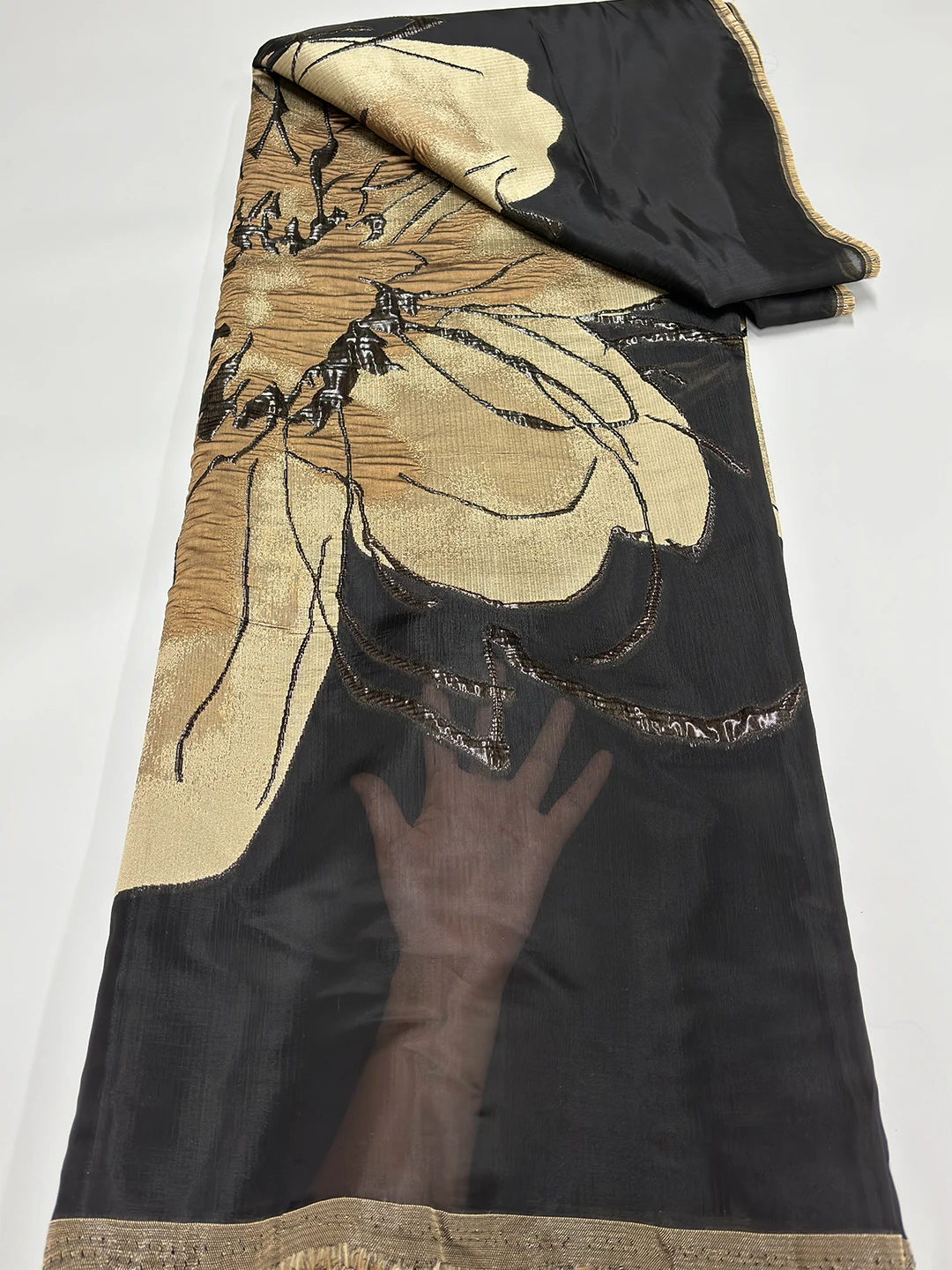 

Luxury Nigerian Gild Jacquard Lace Fabric 2025 African Lace Fabric French Tulle Lace For Women Sewing Wedding Party Dress