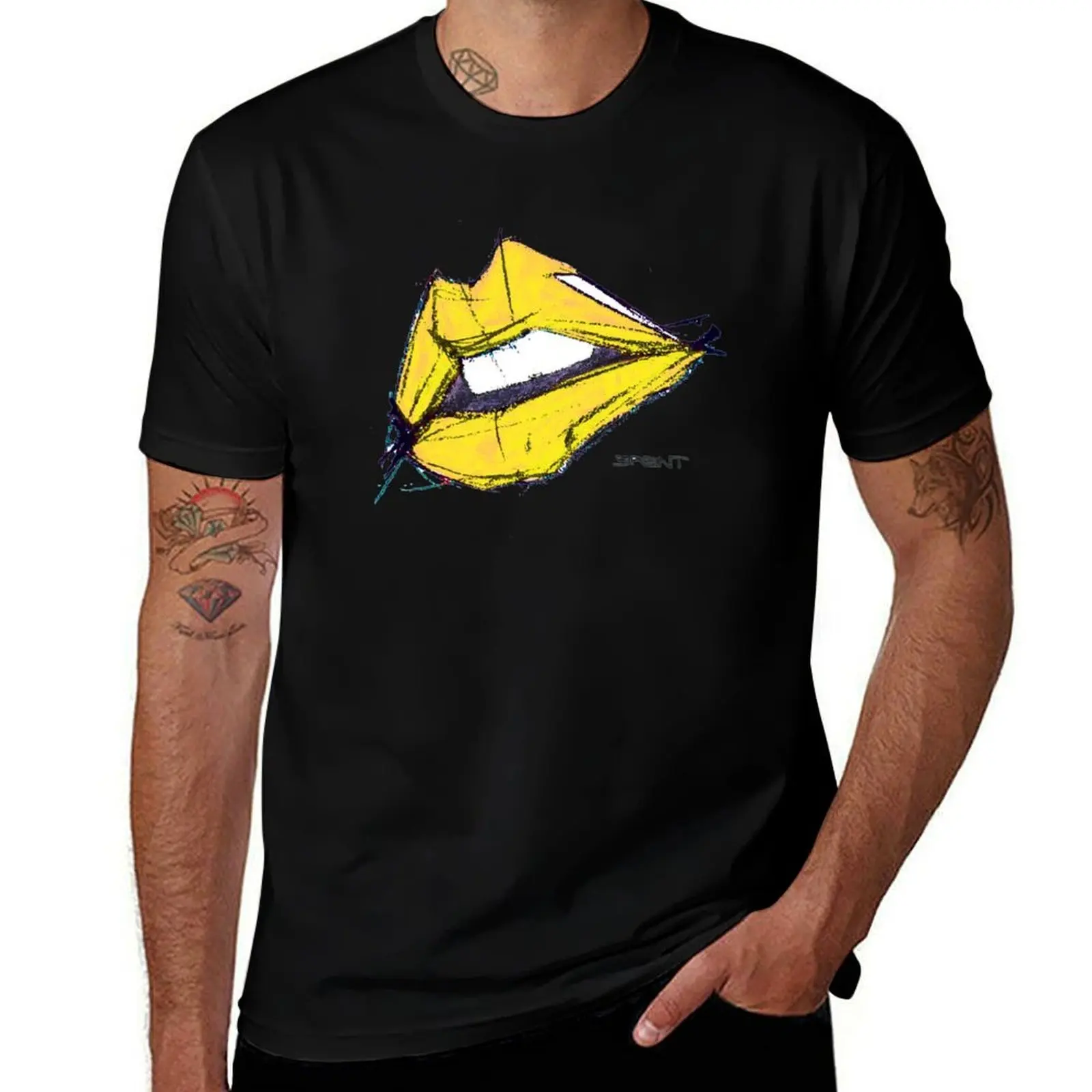 

yellow lips T-Shirt Casual Loose Fit Short Sleeve T-Shirt