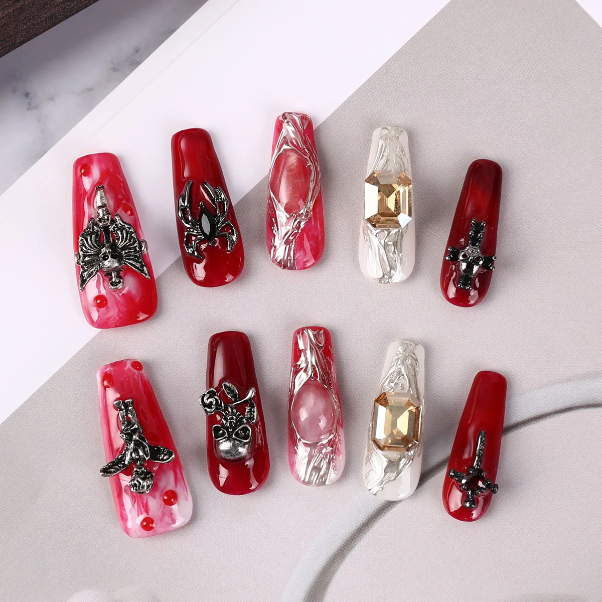 10 pec Cross Fake Nails 3D Flower Shell Fris Design Dames Volledige Set Acryl Wearable Franse Nail Tip Art