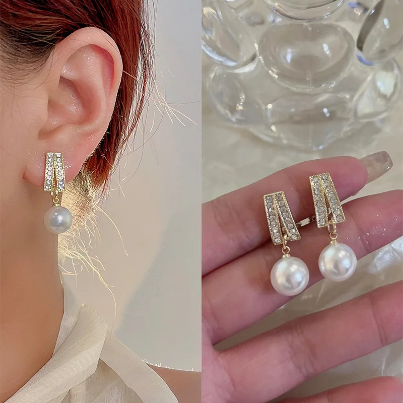 French Style Pearl Ear Clip Classic Women's Geometric Earrings