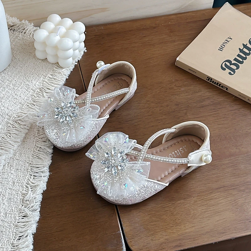 

Girls Princess Shoes Shiny Sequins Kids Dance Shoes Sweet Lace Bows 2026 Summer New Children Sandals Round Toes Soft Bottom