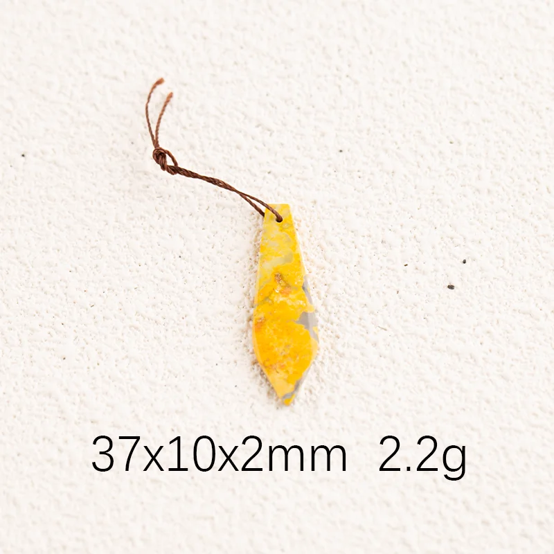 B&F Carving Pendant for Necklace Bumble Bee Stone—Hanging Ornament Handmade Natural Jewelry Charm Gift Accessories 37x10x2mm2.2g