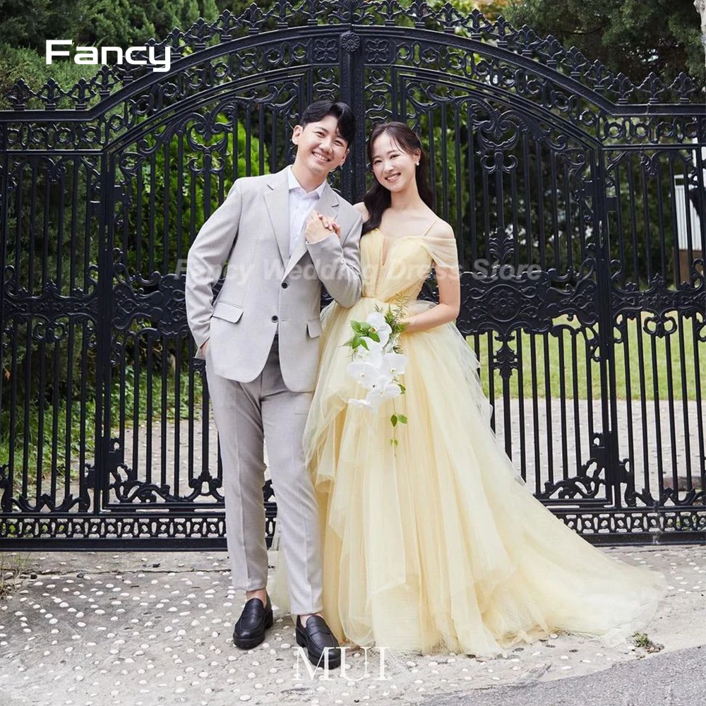 

Fancy Simple Light Yellow Wedding Dress Korea Photoshoot Off Shoulder A Line Bridal Gown Soft Tulle Wedding Party Dresses