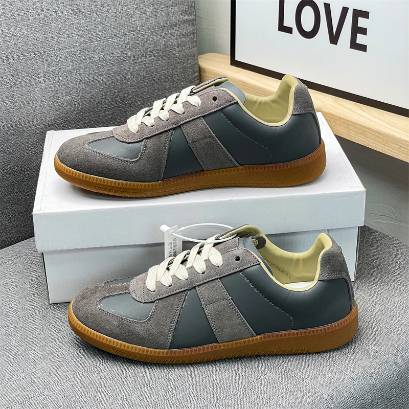 

Дышащие кроссовки-ретро с мягкой подошвой 2026 года: Новинка! Универсальные повседневные кеды унисекс для пар, в уличном стиле, модные, для студентов