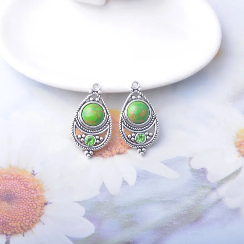 10 Stück Böhmischer Stil Antik Silberfarbene Stein- und Acryl-Anhänger Zinkmetall-Ohrringe Anhänger Zubehör DIY Damenschmuck – Detail 8