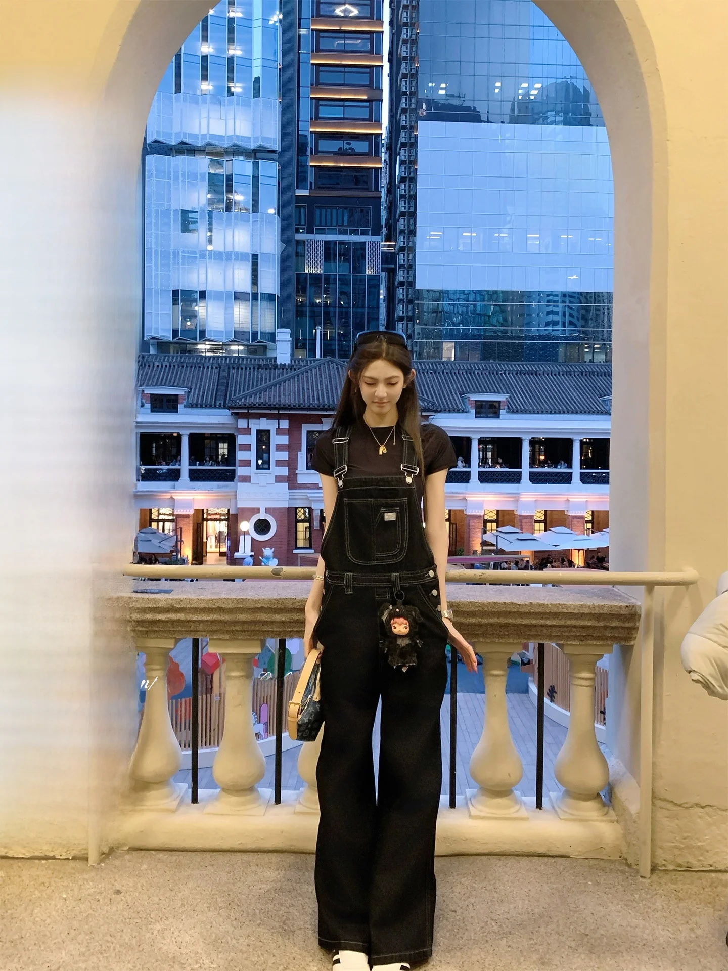 

Trendy Original Denim Workwear Overalls High Waist Wide Leg Cotton Pants Commute Style Long Length Fashionable And Bold