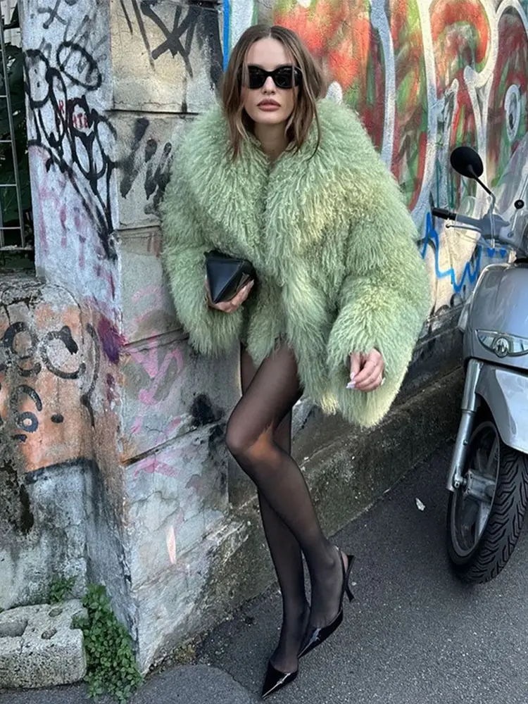 Women Fashion Solid Fluffy Faux Fur Thick Coat Elegant Lapel Long Sleeves Short Overcoats Autumn Winter Chic Lady Street Outwear