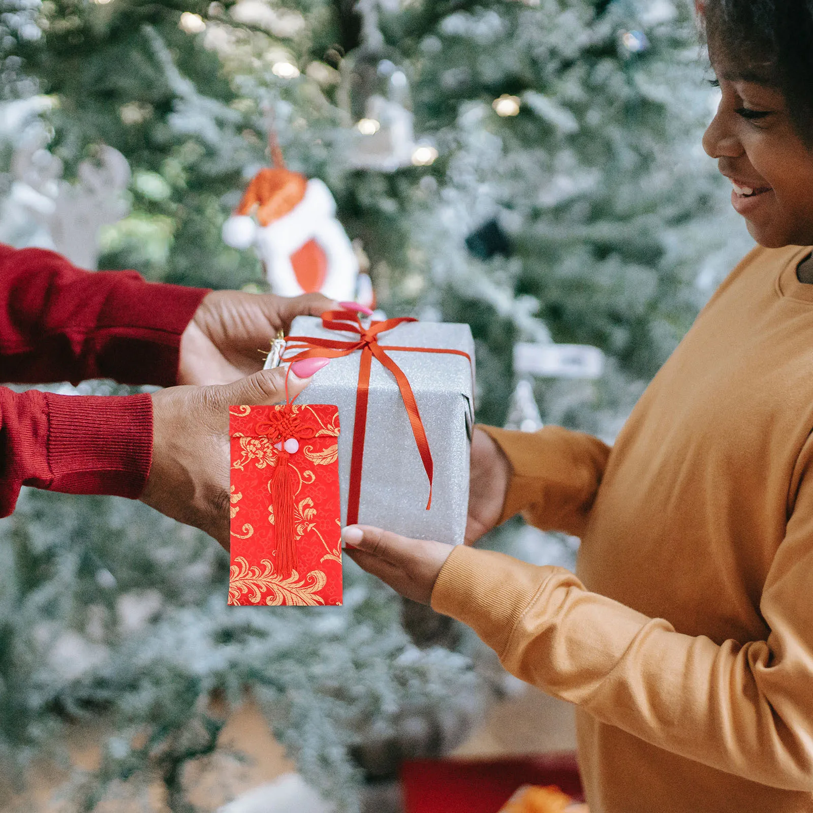 

2Pcs Chinese Knot Red Envelopes Chic Delicate Money Pouch Wedding Invitation Party Gift Envelope Red Envelopes