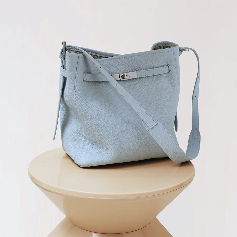 

Women Leather Shoulder Bag Top Cowhide Lychee Pattern Handbag Crossbody Purse Casual Daily Commute 2026