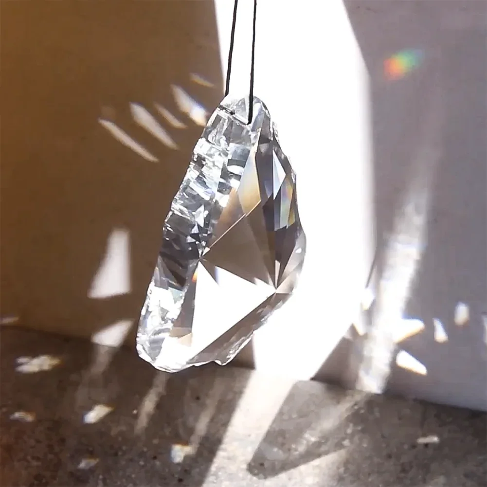 1 قطعة ورقة القيقب واضحة كريستال الكرة أجزاء الثريا sunالماسك بريزم لوازم الزجاج الفن الأوجه اكسسوارات ديكور المنزل قلادة