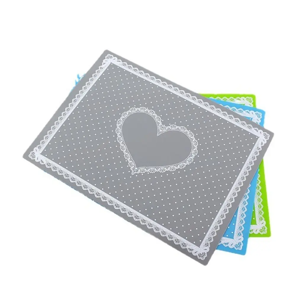 Foldable Nail Art Mat Anti-Slip Non-Slip Drainage Hand Pillow Pad Polka Dot Pattern Washable Silicone Table Cover