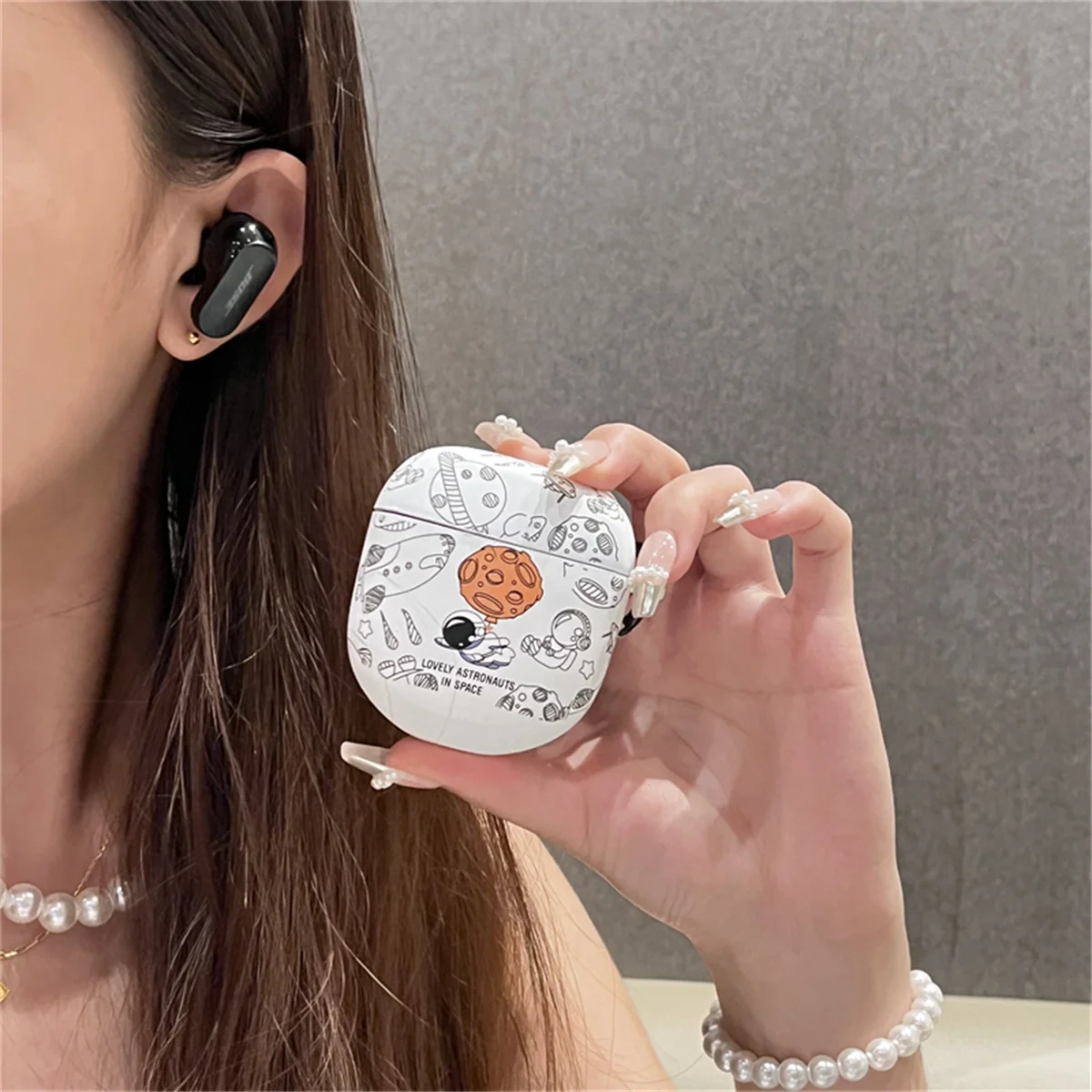 BOSE QuietComfort Earbuds II (2022) & BOSE QuietComfort พิเศษ (2023) ฝาครอบพร้อมตะขอหูฟังนักบินอวกาศน่ารัก