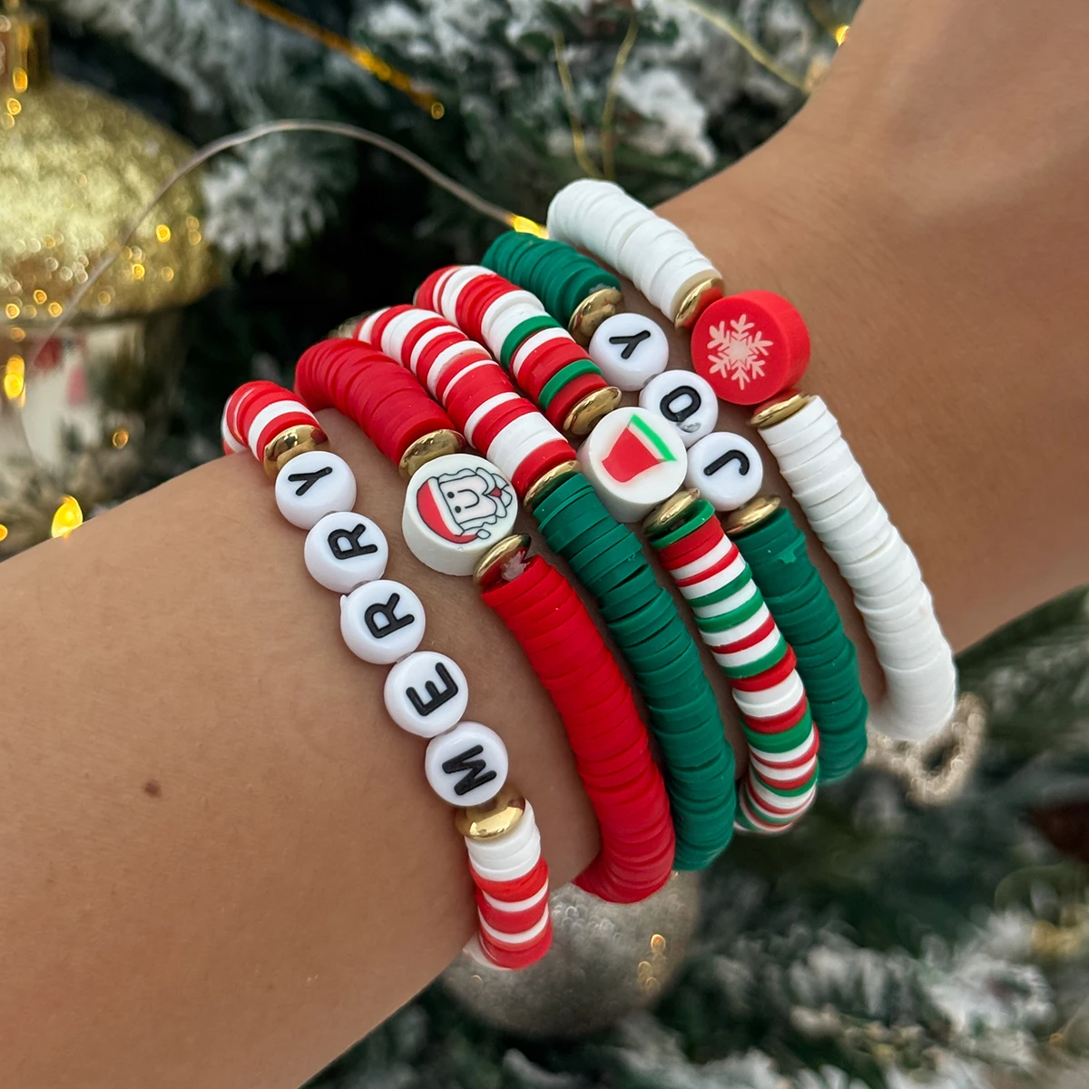 

SHIXIN 6pcs/set Red Green Polymer Clay Bead Chain Bracelet for Women 2026 New Year Santa Claus Snowflake Christmas Bracelet Set