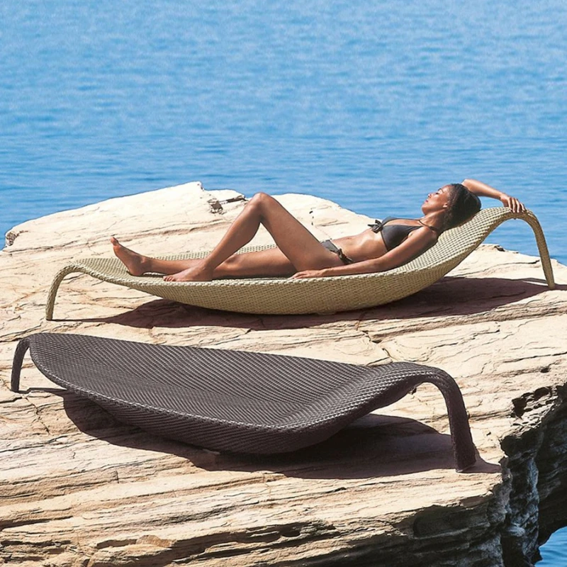 

Outdoor rattan bed, creative personality, loungers, courtyard villas, pool, beach chairs