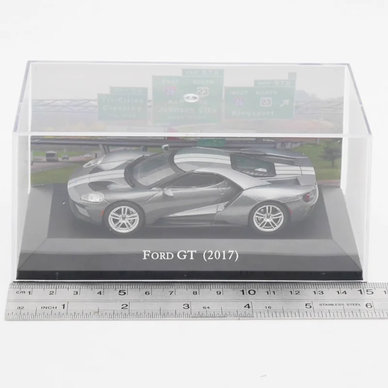 

IXO Diecast 1:43 Scale Alloy GT 2017 Sports Car Model Finished Product Simulation Toy Collection Gift Static Display