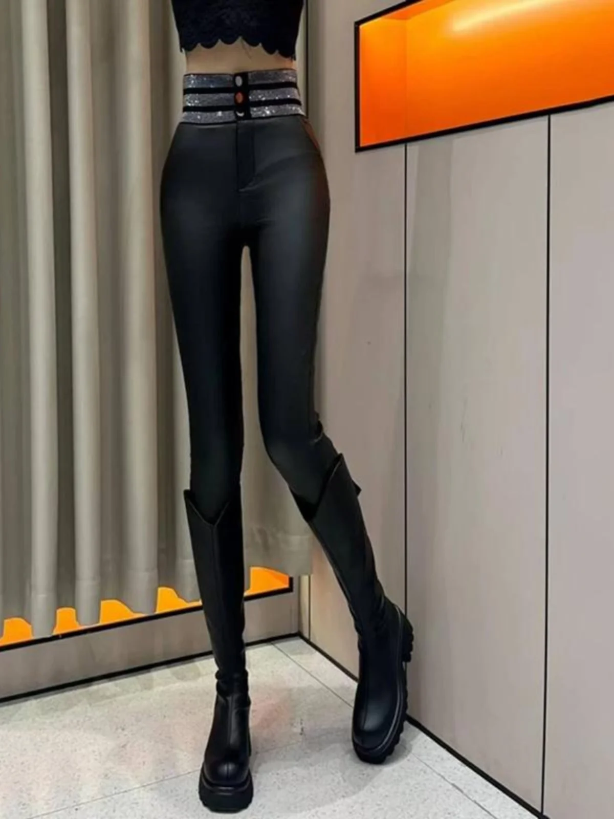 

Faionable Diamond Embellied Fce Lined Slim Fit Women's PU Leather Pants Autumn Winter Elastic Stretchy Long Leggings